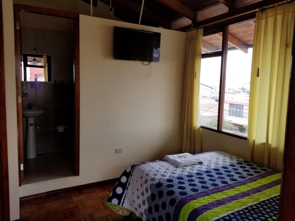 Hostal El Confort Quito Norte Esterno foto