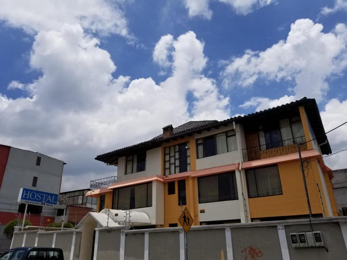 Hostal El Confort Quito Norte Esterno foto