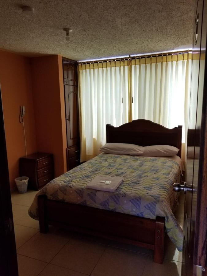 Hostal El Confort Quito Norte Esterno foto