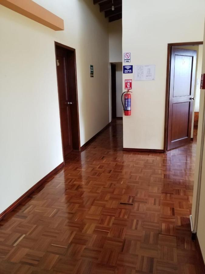 Hostal El Confort Quito Norte Esterno foto