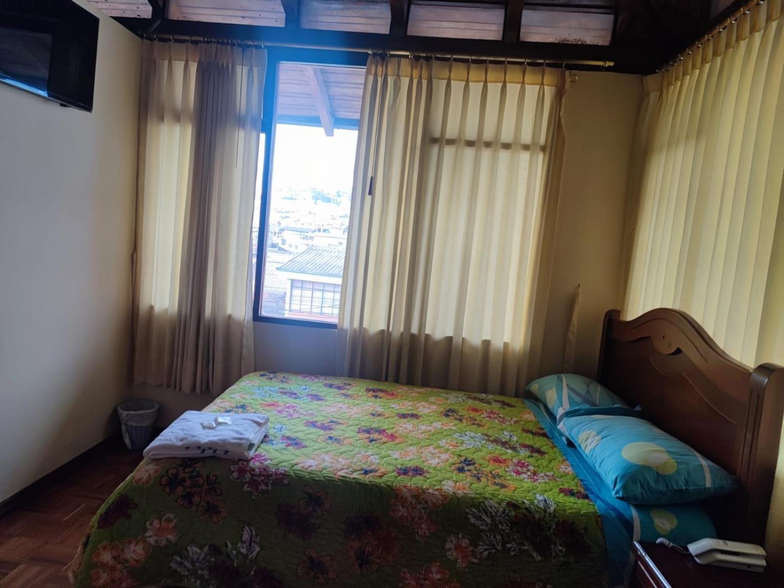 Hostal El Confort Quito Norte Esterno foto